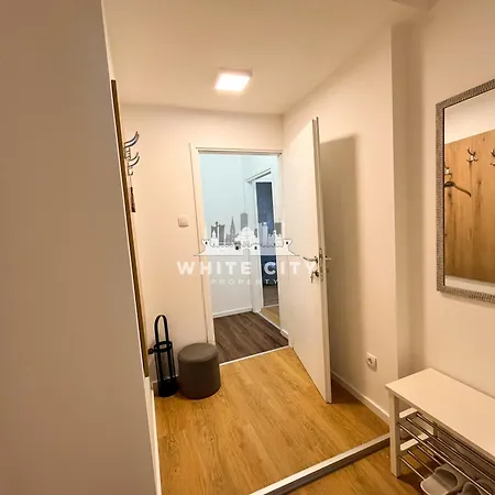 Cond Apartment